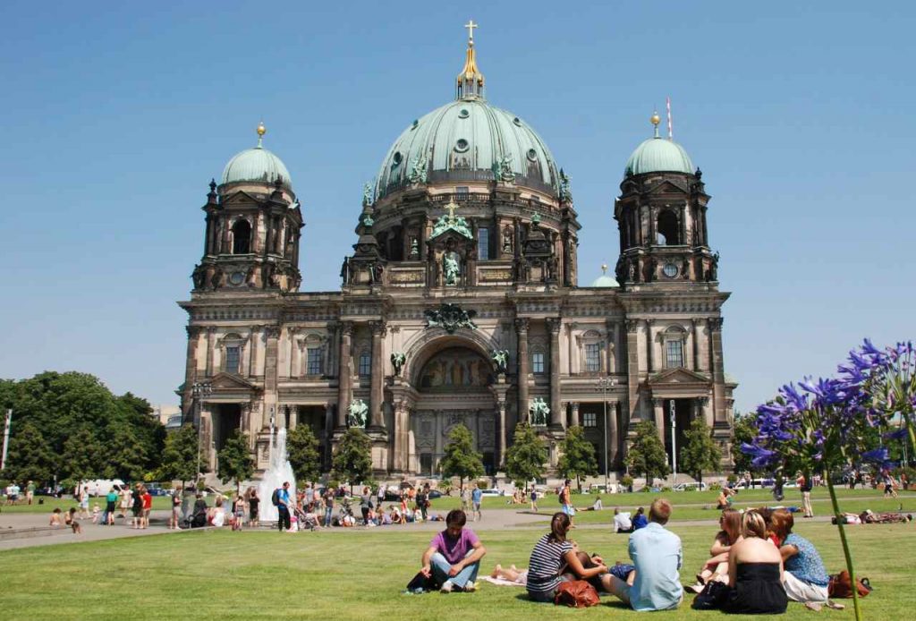 Catedral de Berlín en Primavera